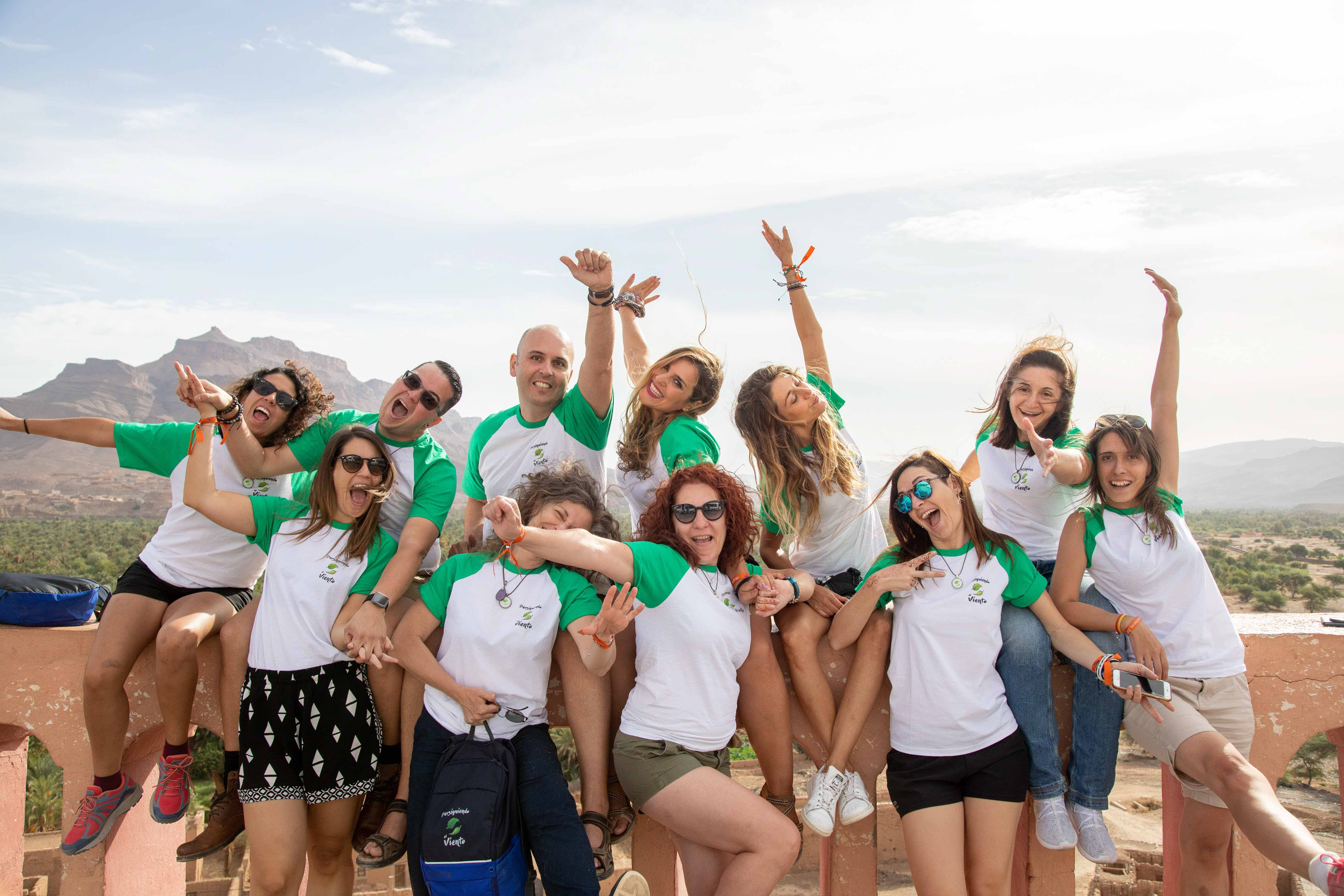 Únete a este viaje en grupo a Marruecos. Desde Marrakech, cruza las montañas del Alto Atlas y adéntrate al desierto de Merzouga, una experiencia única.