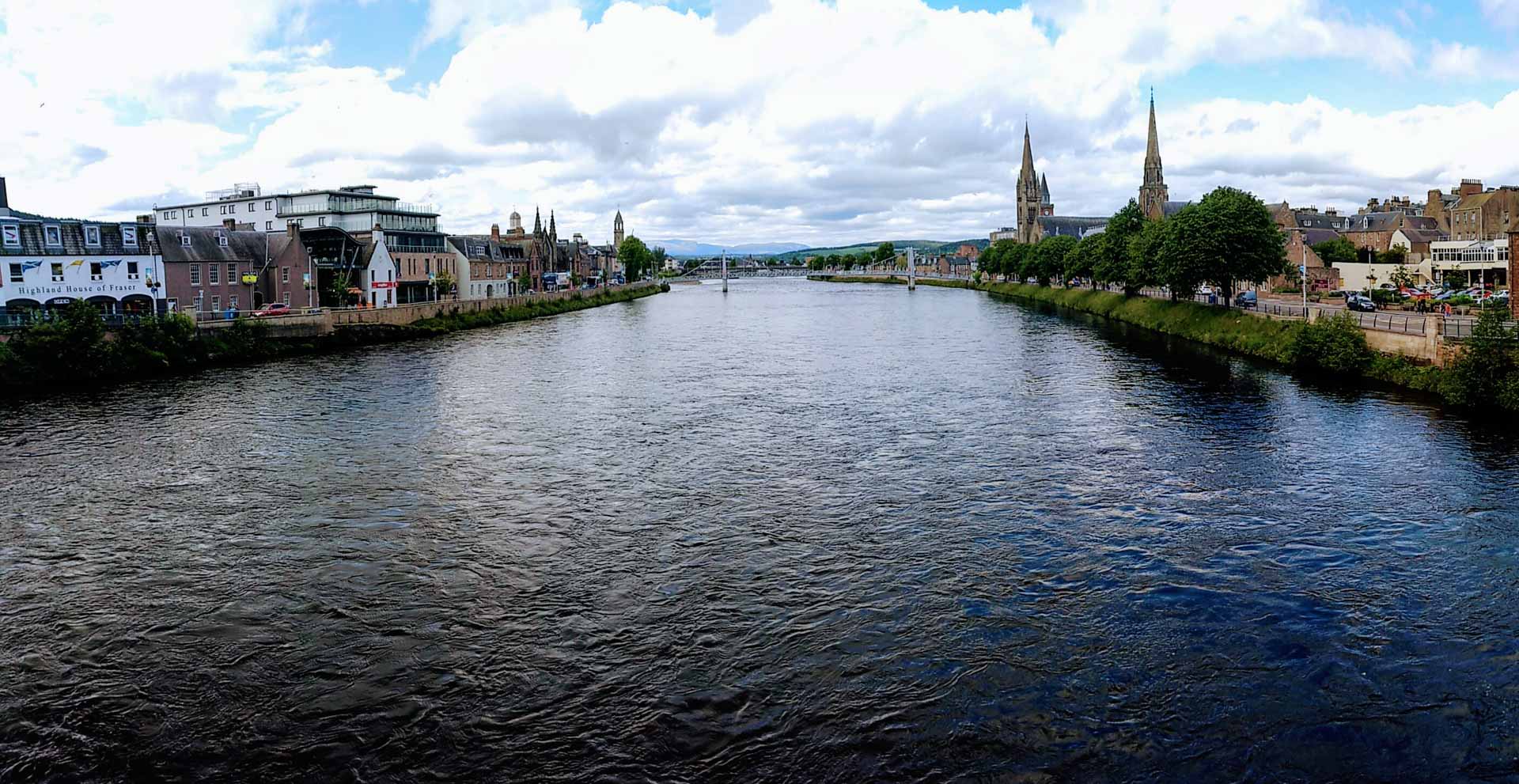 Adéntrate al corazón de la naturaleza, leyendas e historia de Escocia. Únete a este viaje a Escocia en grupo en el que, desde Edimburgo, recorrer la isla.
