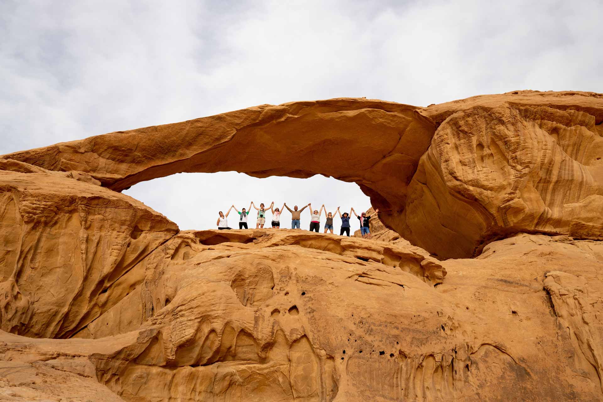 Únete al viaje a Jordania en grupo en el que conocer la tierra de los Nabateos, la impresionante Petra, las aguas del Mar Muerto y el desierto de Wadi Rum.
