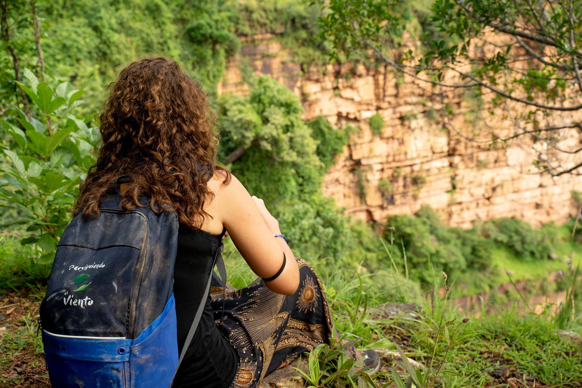 Descubre el país de las sonrisas. Viaja con un grupo a descubrir las maravillas del país Basari y alojándonos en campamentos solidarios.