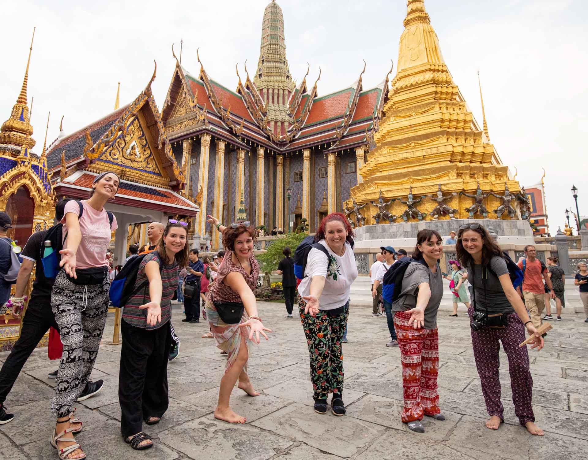 Sal a la aventura en este viaje organizado a Tailandia en grupo conociendo su capital, Bangkok, así como sus sitios históricos como Ayutthaya y Chiang Mai.